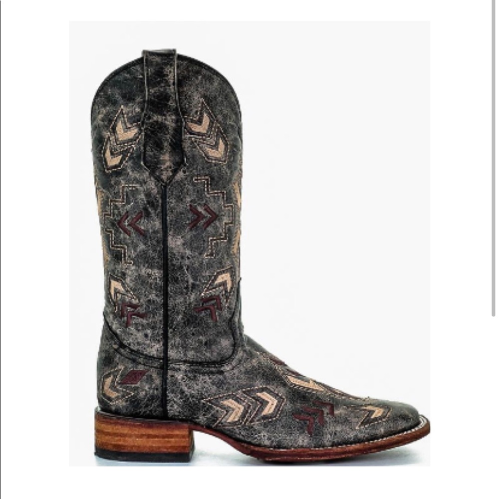 Women’s square toe boots